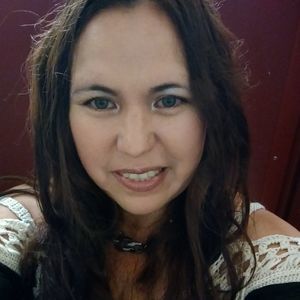 Meet your Posher, Eva